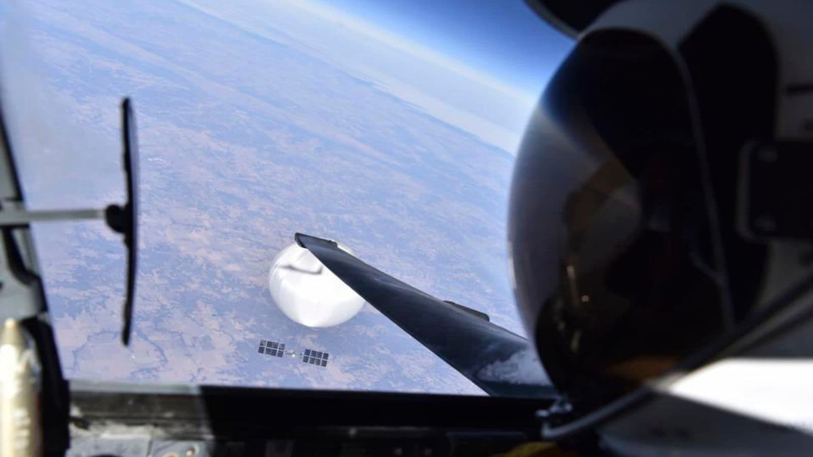 US Releases Selfie Taken by Pilot Showing Chinese Spy Balloon at 60,000 Feet