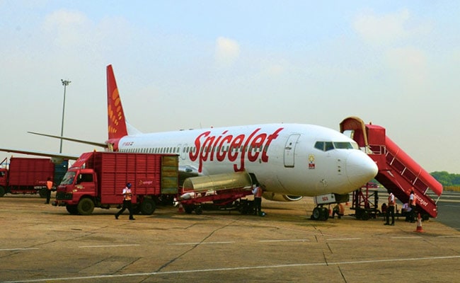 SpiceJet Shares Tumble Nearly 14%, Hit 52-Week Low During The Day